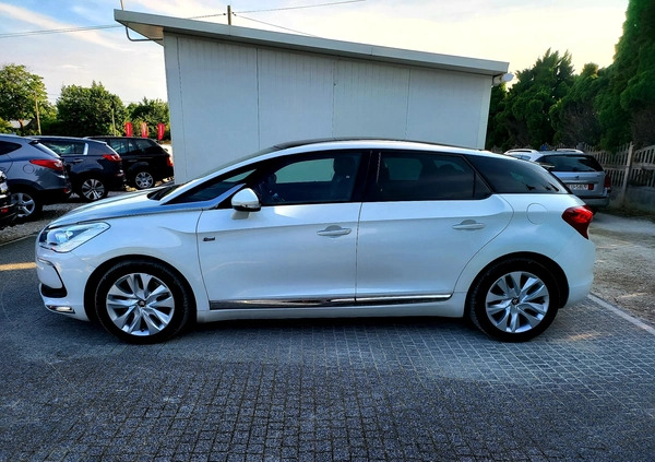 Citroen DS5 cena 44900 przebieg: 179000, rok produkcji 2013 z Uniejów małe 781